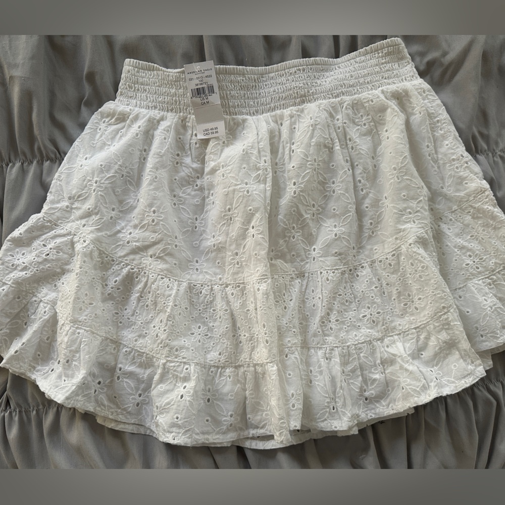 American Eagle white eyelet skirt